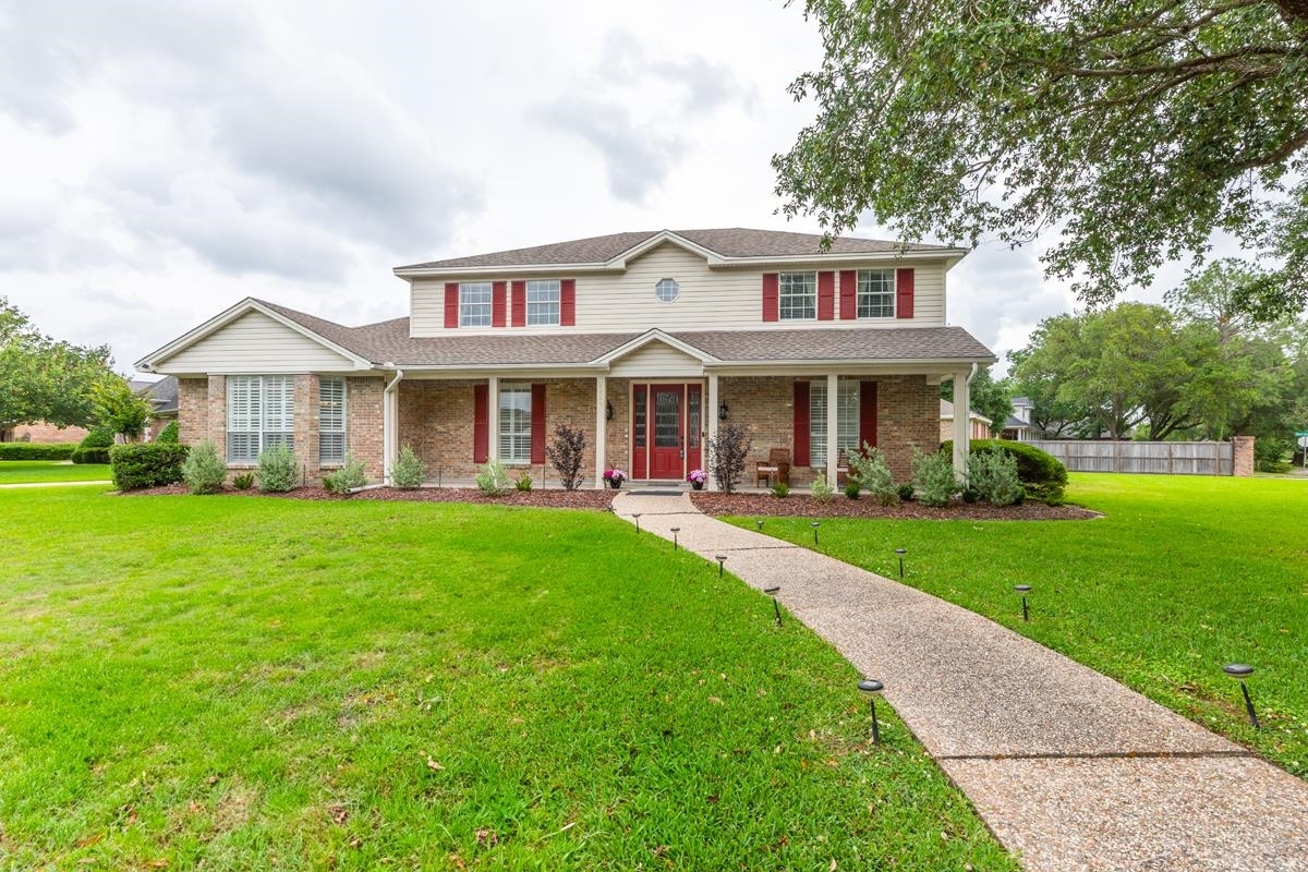 4920 Bellechase Dr  Beaumont TX 77706 photo