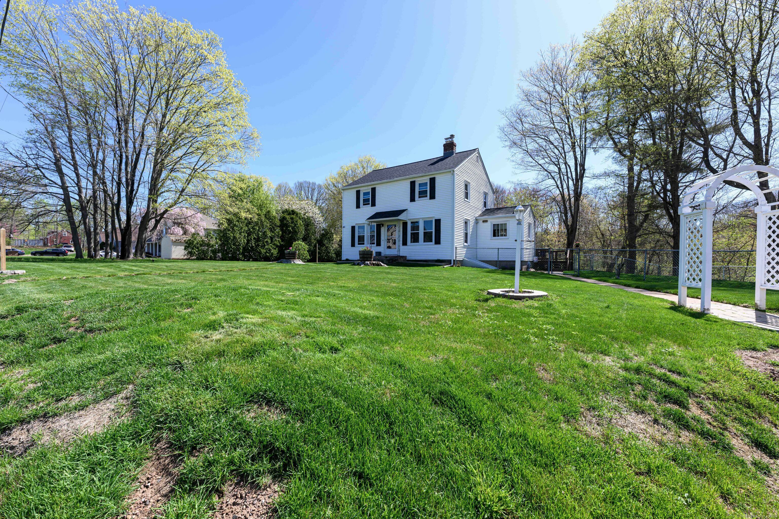 Property Photo: 929 Totoket Road CT 06472