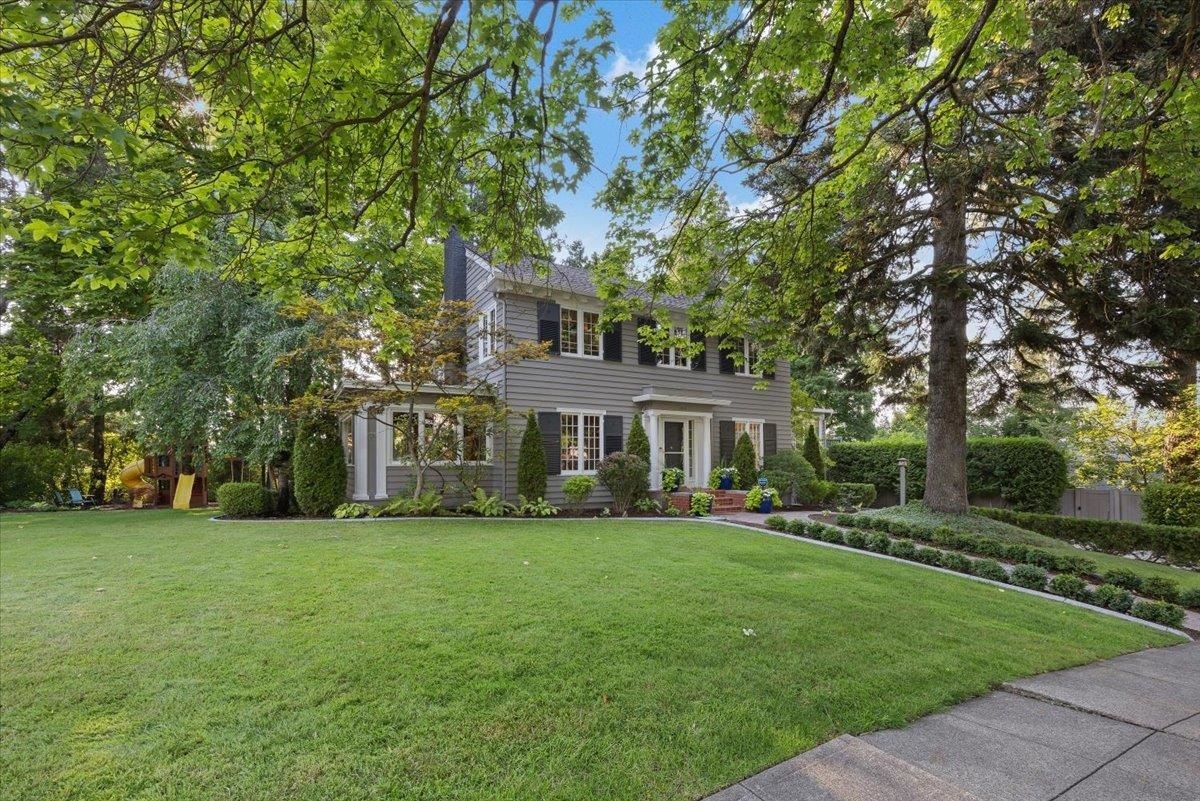 Property Photo: 1928 S Adams St WA 99203