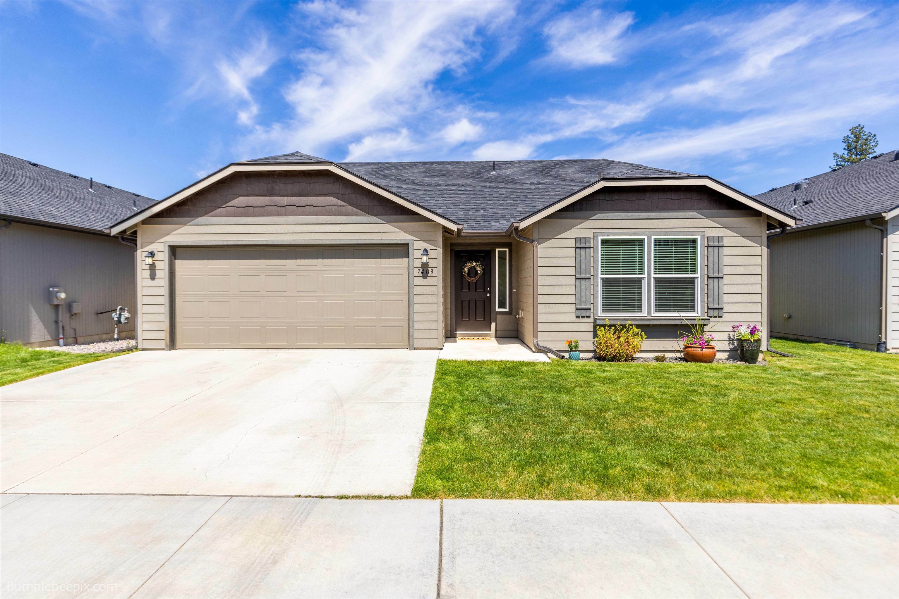 Property Photo: 7403 E 15th Ave WA 99212
