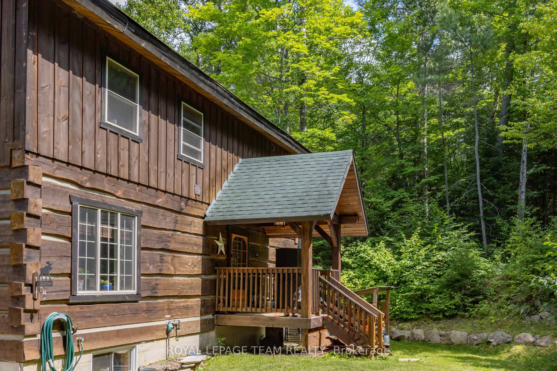 Property Photo: 16 Carson Grove Road ON K0J 1B0