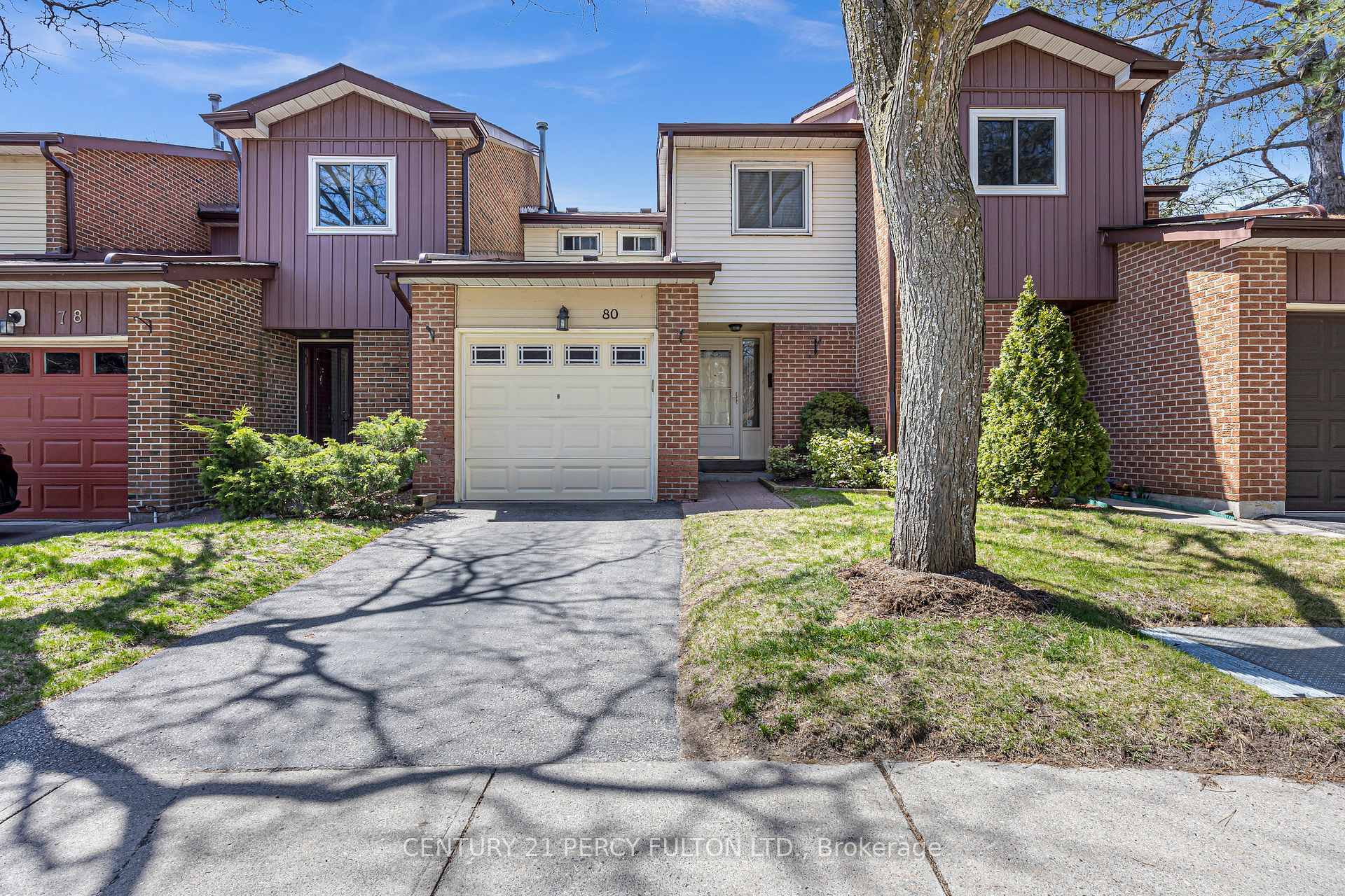 Property Photo: 4662 Kingston Road 80 ON M1E 4Y7
