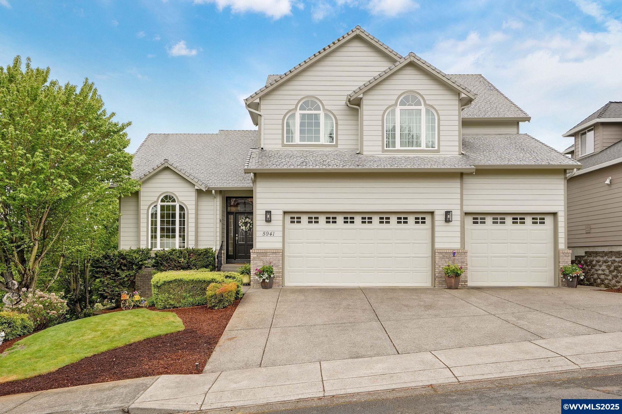 Property Photo: 5941 Montevallo St SE OR 97306