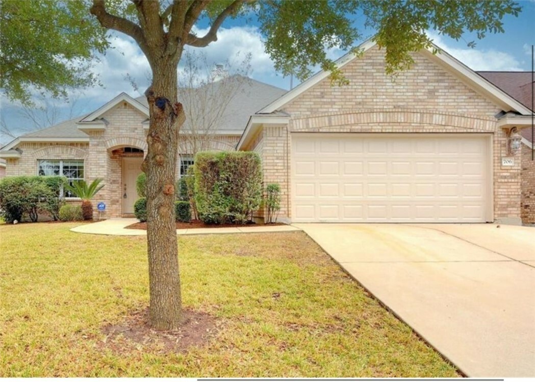 Property Photo: 706 Tom Kite Drive TX 78664