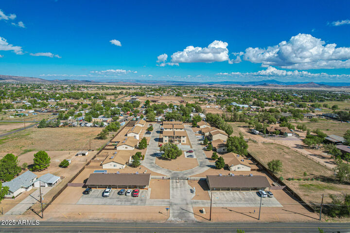 Property Photo:  860 W Road 1 South --  AZ 86323 