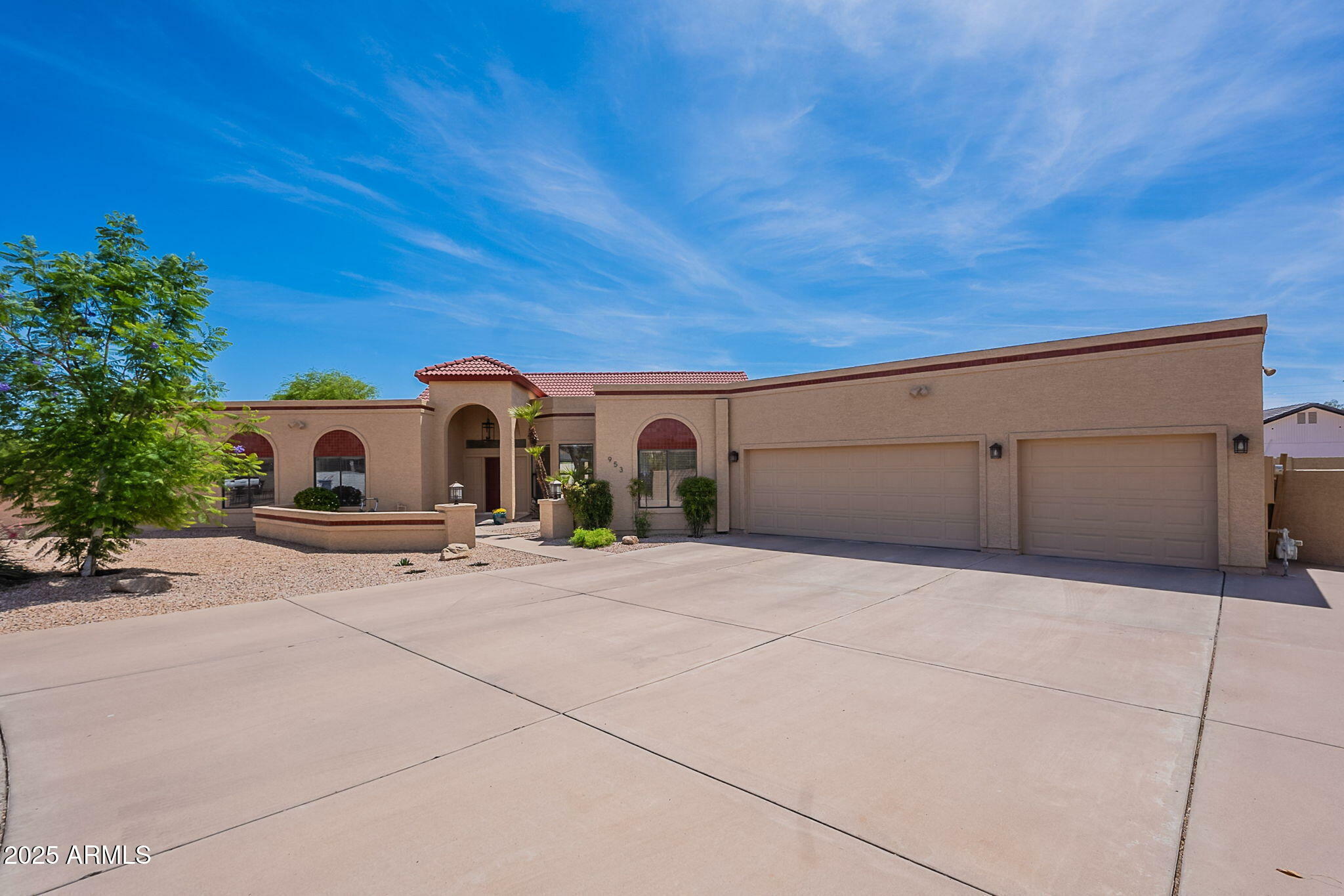 953 E Libra Drive  Tempe AZ 85283 photo