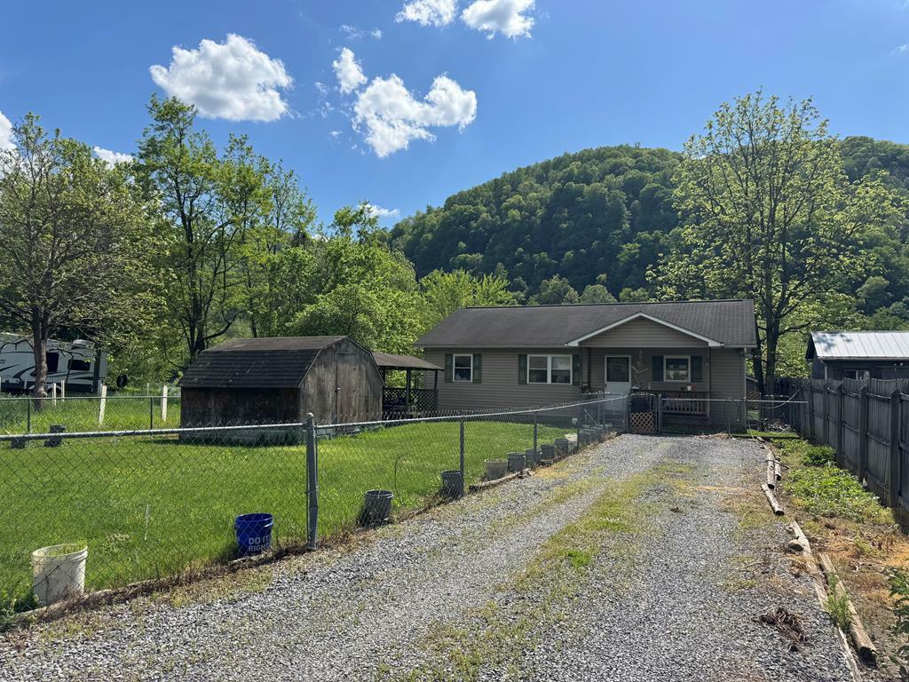Property Photo: 49 N Riverside Rd WV 25977