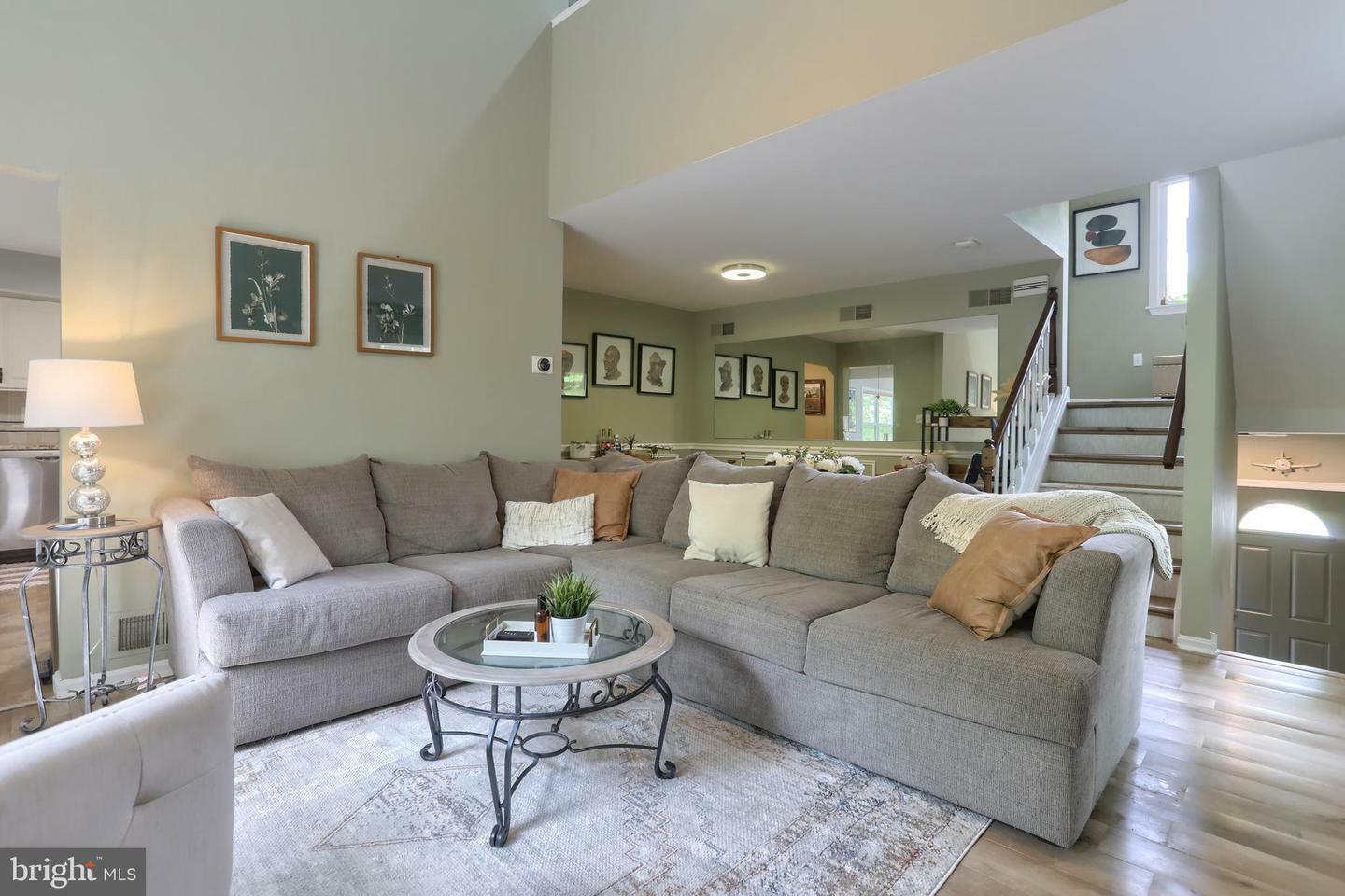 Property Photo: 1023 Oak Knoll Drive PA 17111