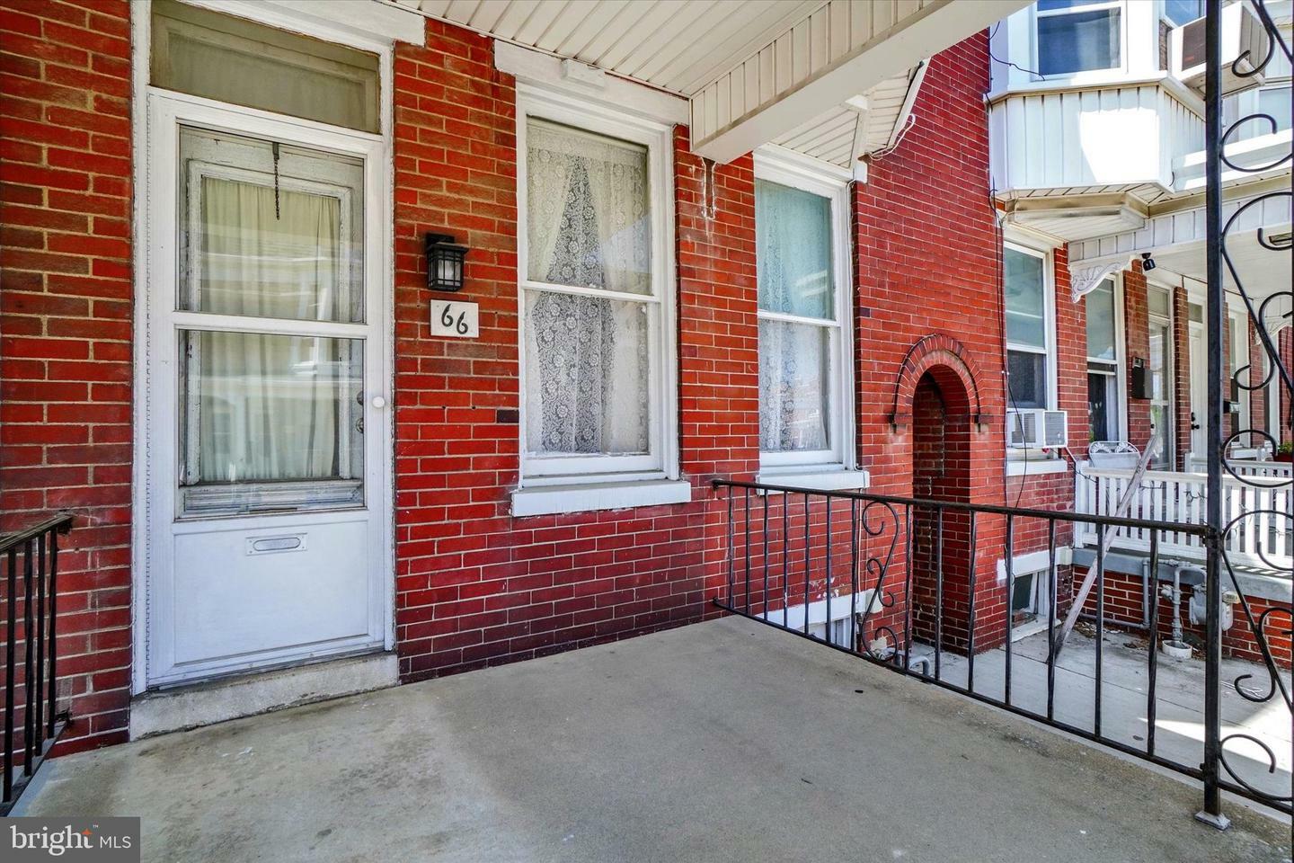 Property Photo: 66 N Tremont Street PA 17403