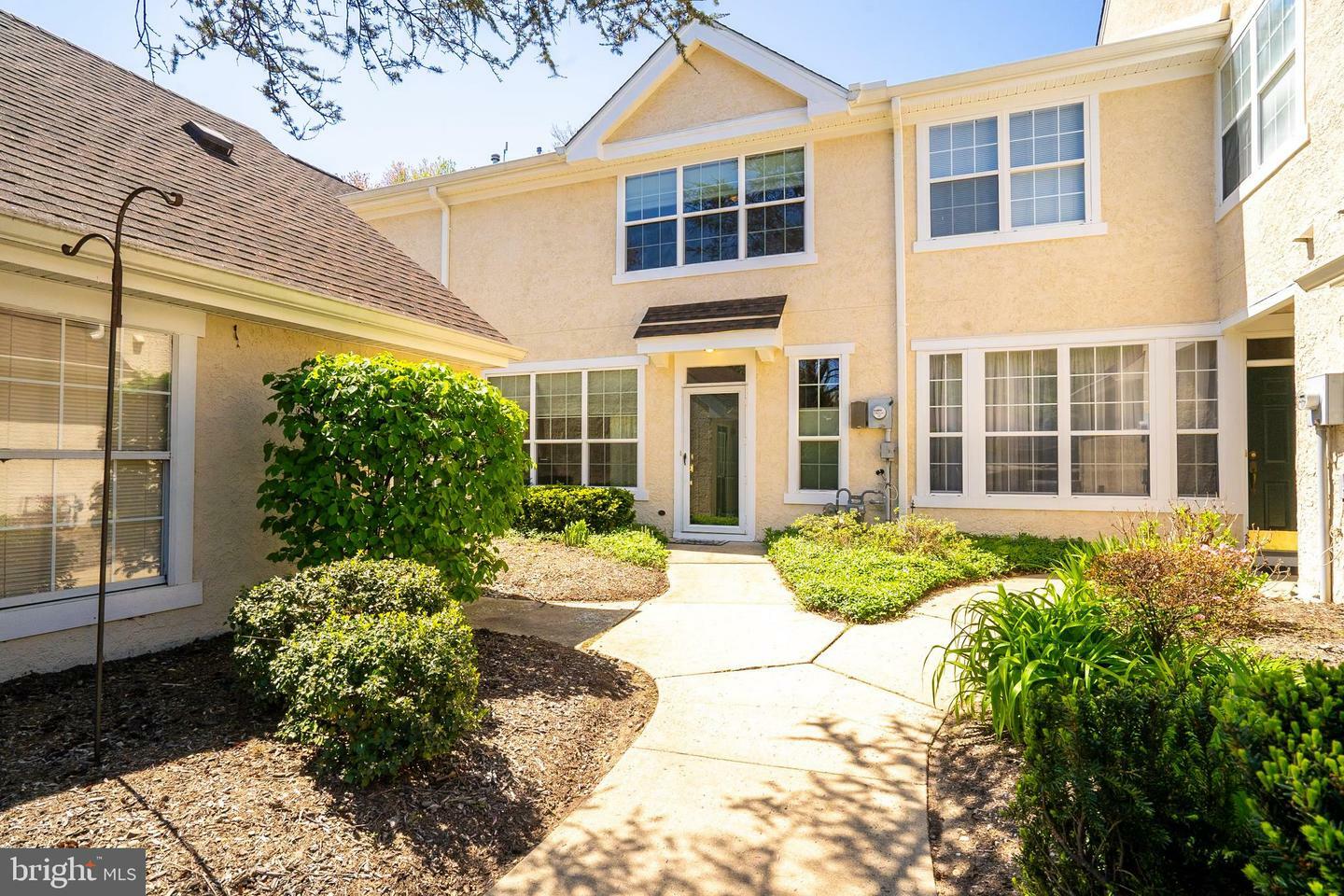 Property Photo: 47 Ashford Drive NJ 08536