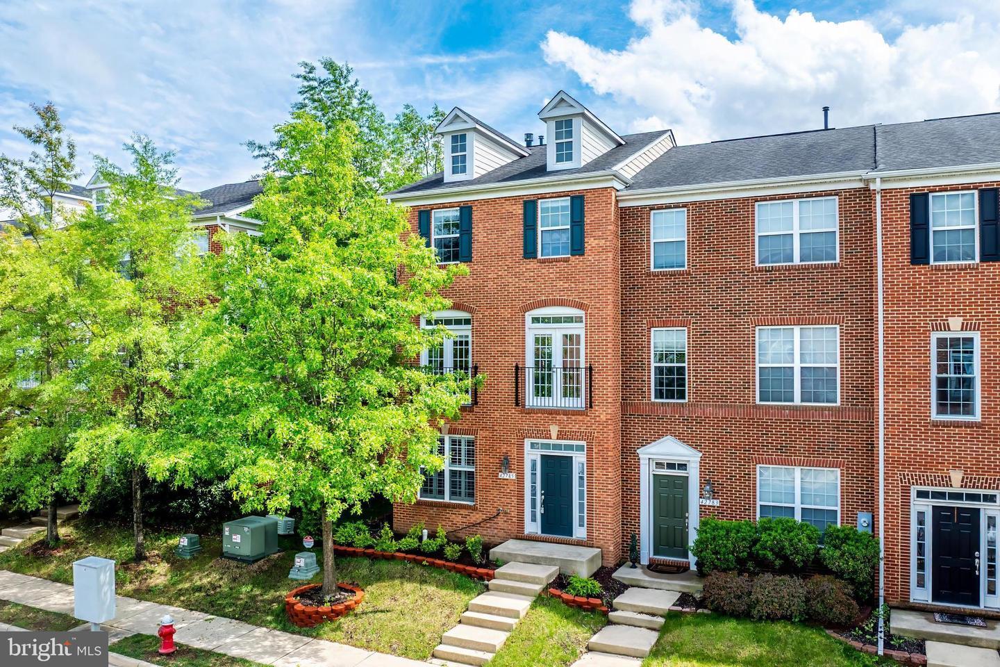Property Photo: 42785 Hay Road VA 20147