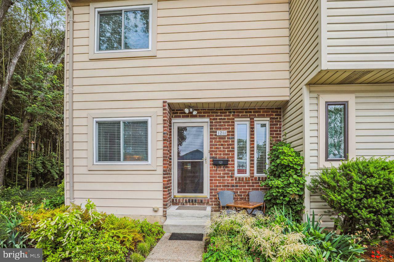Property Photo: 1211 Hesselius Court MD 21403