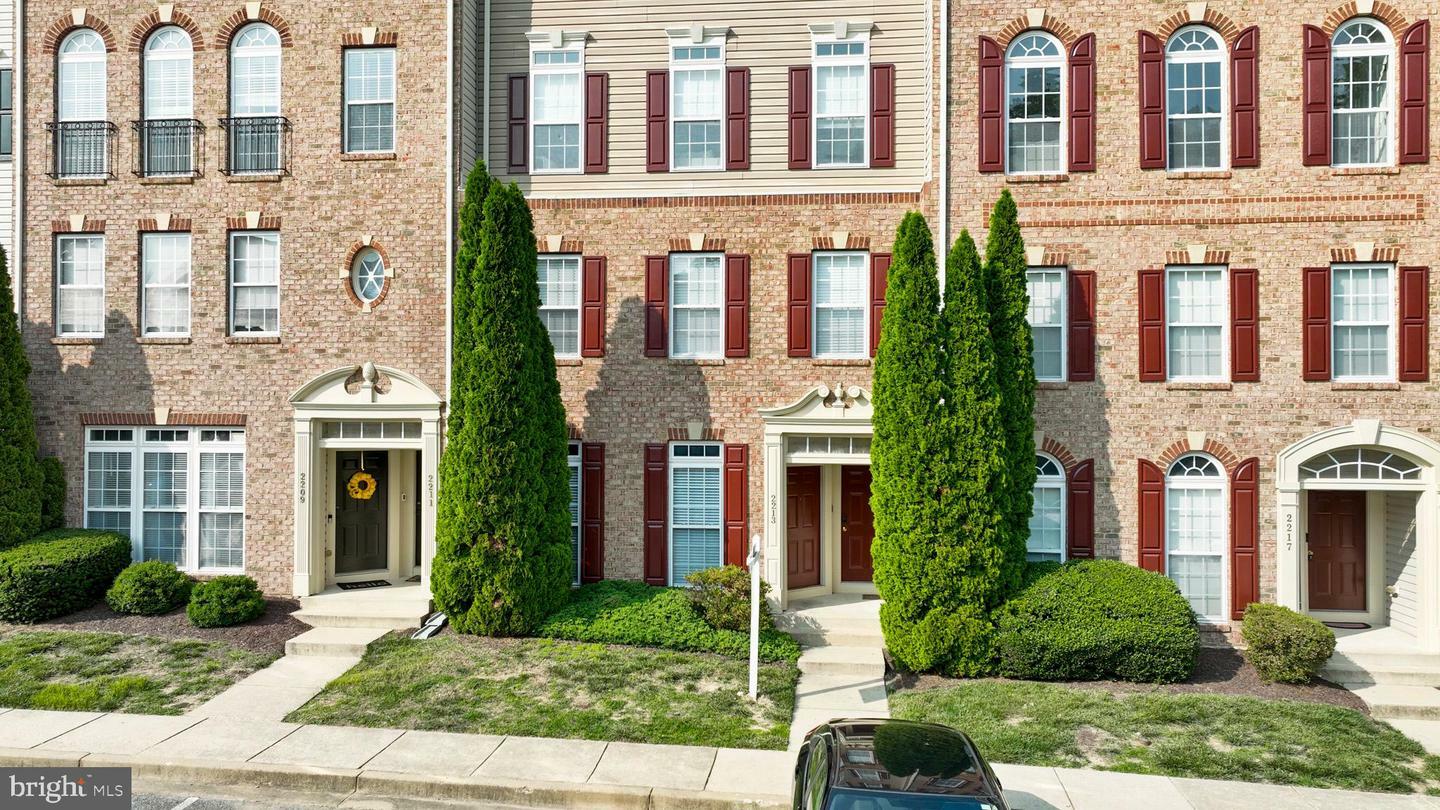 Property Photo: 2213 Ivy Lane 5 MD 20732