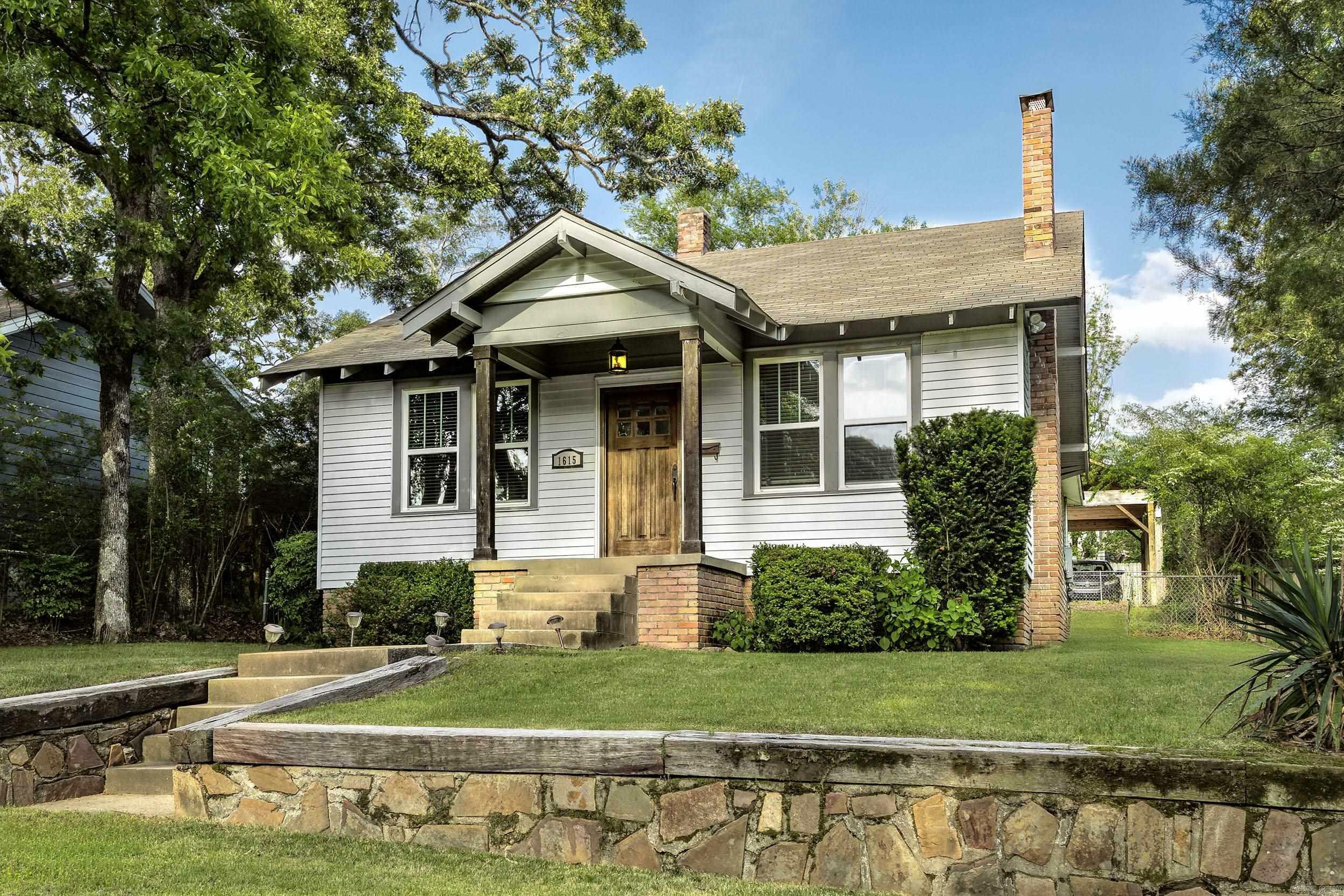 Property Photo: 1615 N Taylor Street AR 72207