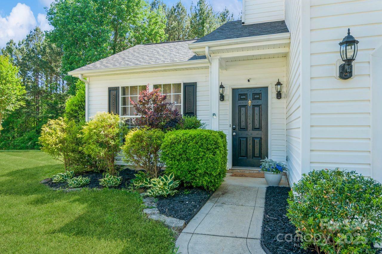 Property Photo: 7128 Rock Bass Court NC 28025