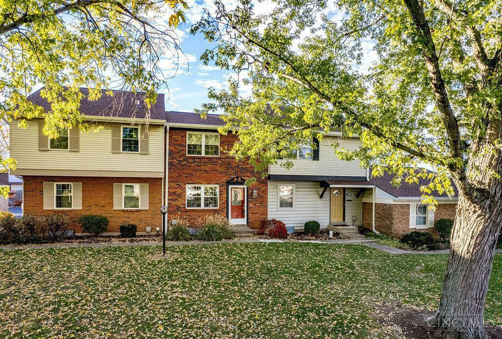 Property Photo: 7521 Kingsgate Way OH 45069