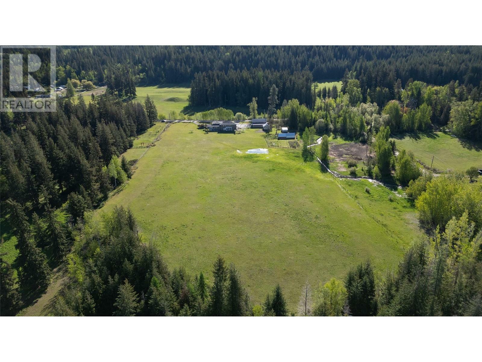 Property Photo: 1851 70 Street Southeast BC V1E 1X4