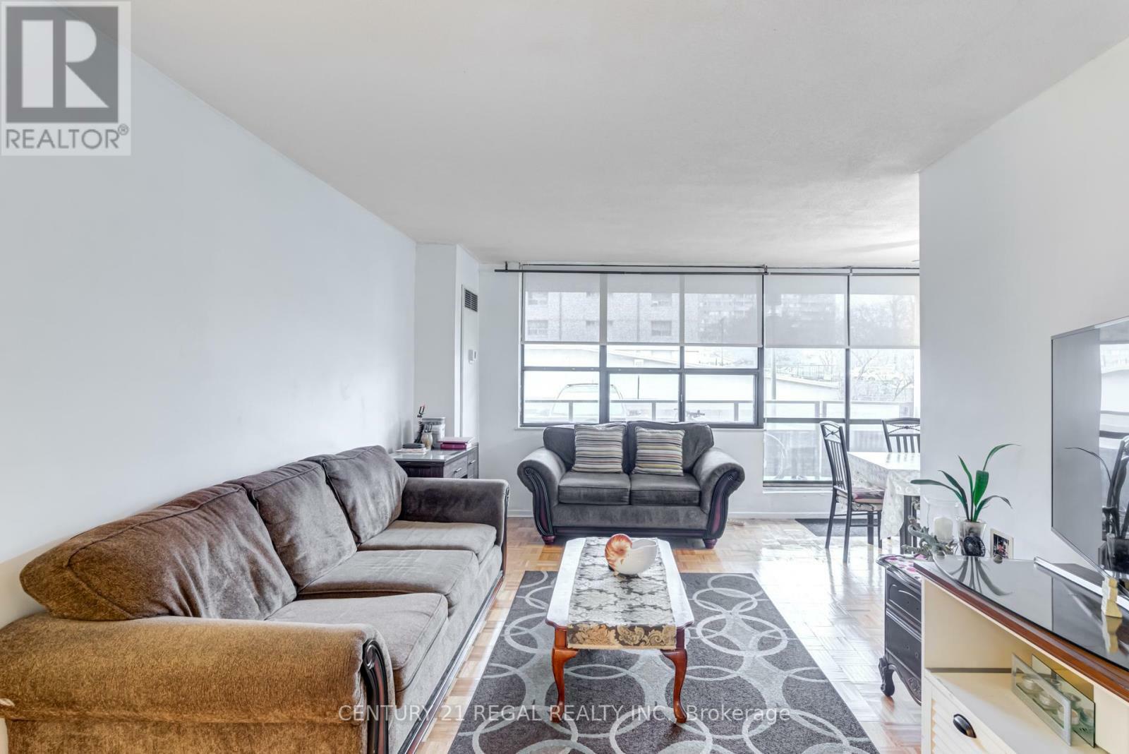 Property Photo: 2721 Victoria Park Avenue 101 ON M1T 3N6