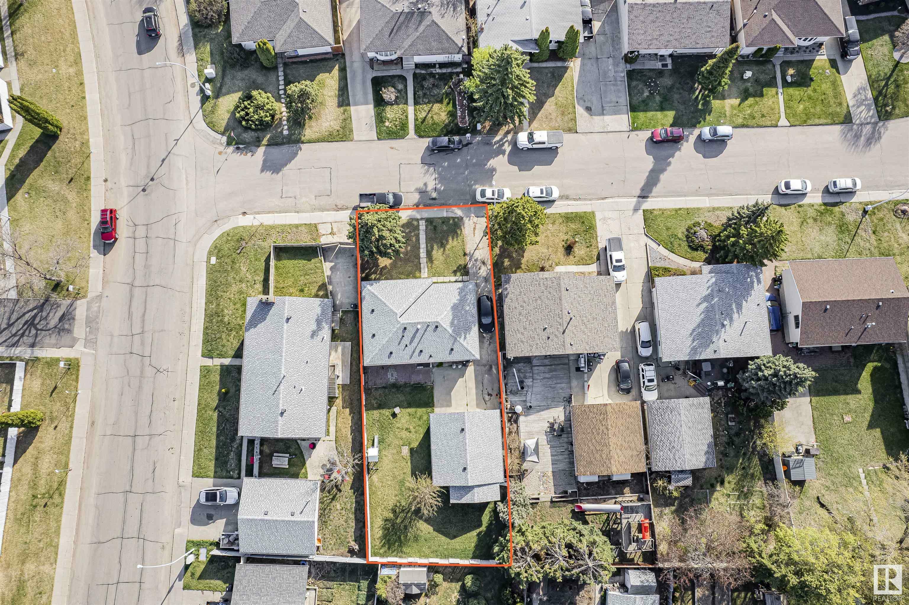 Property Photo: 5510 145A Avenue NW AB T5A 2S1