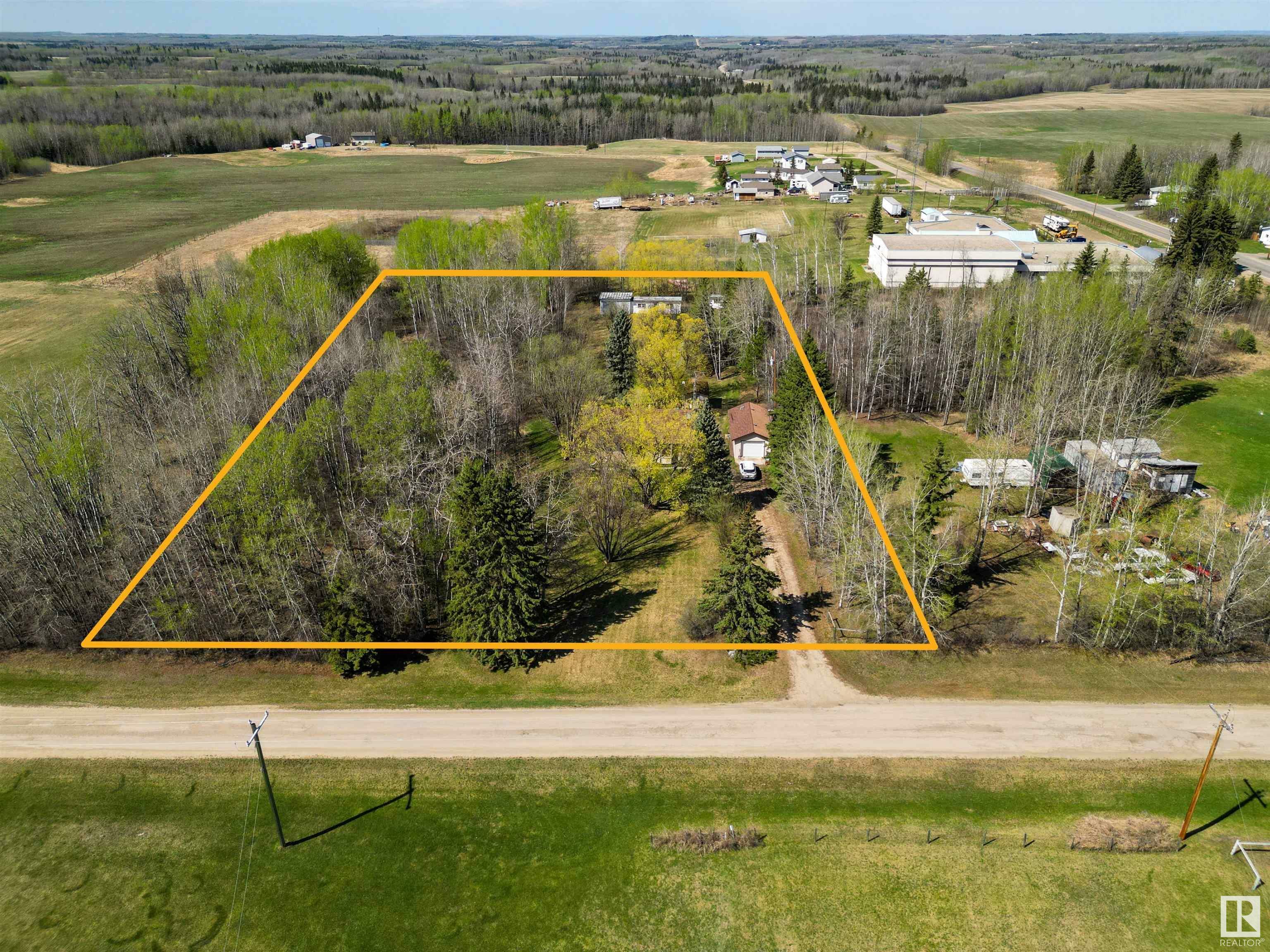 4902 50 Street  Rural Brazeau County AB T0C 1W0 photo