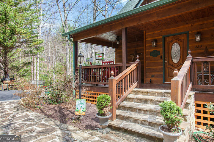 Property Photo:  226 Shepherds Walk  GA 30560 