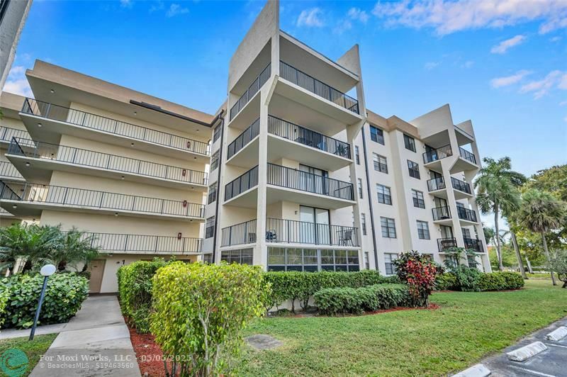 Property Photo: 6193 Rock Island Rd 512 FL 33319
