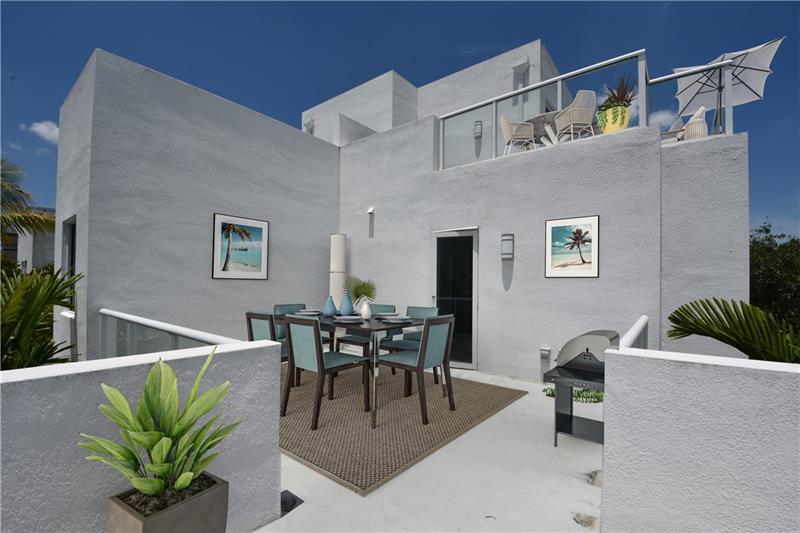 Property Photo: 783 NE 4th Ave 6 FL 33304