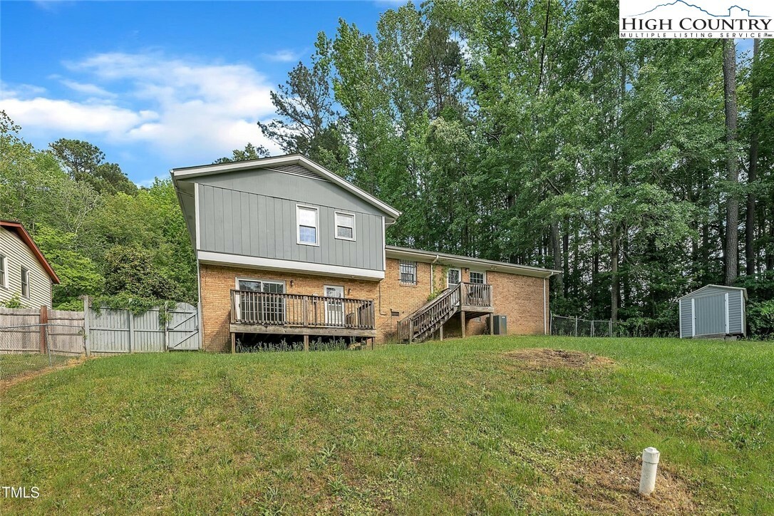 Property Photo: 2608 Foxgate Drive NC 27610