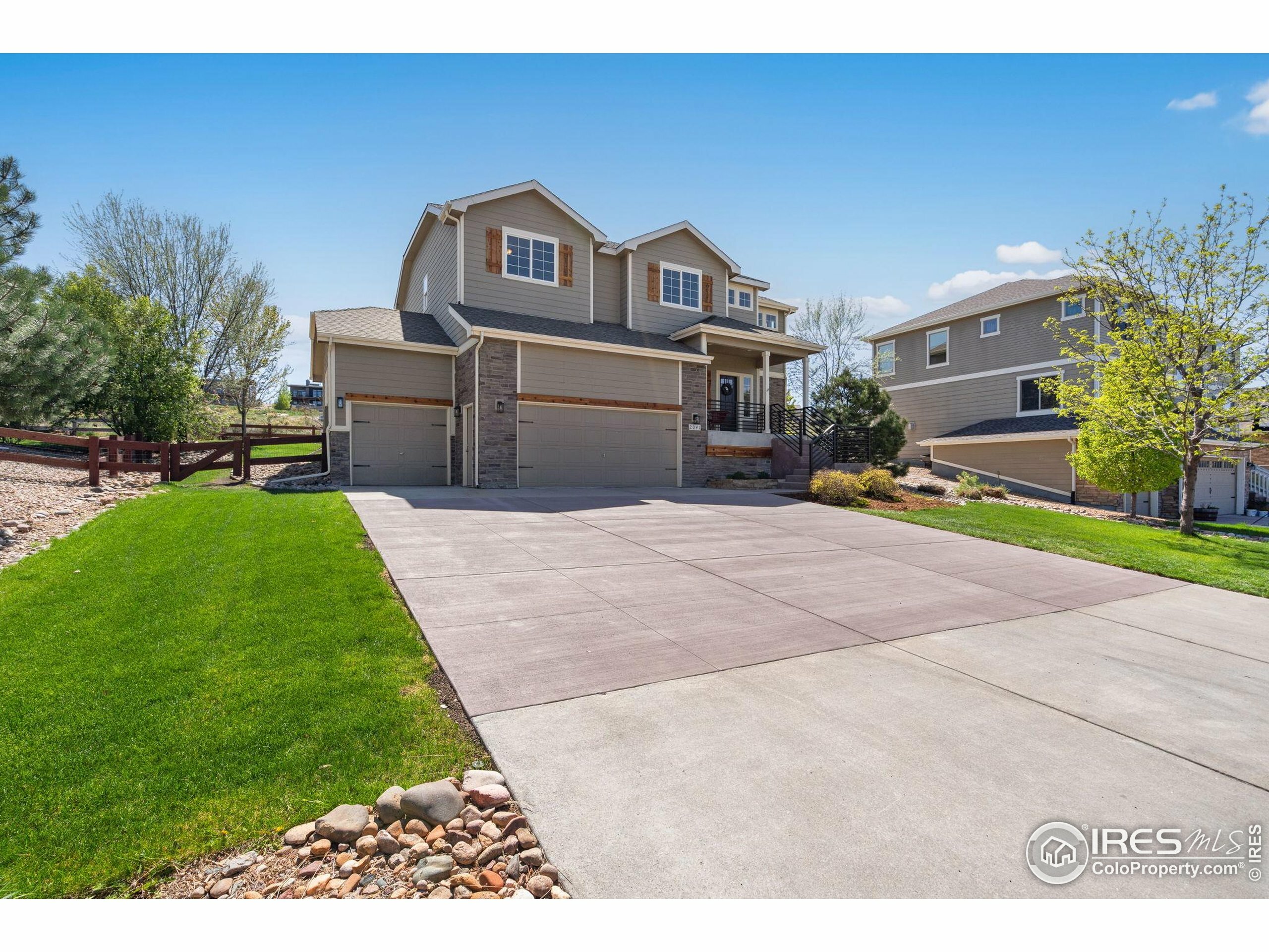 Property Photo: 2041 Bayfront Dr CO 80550