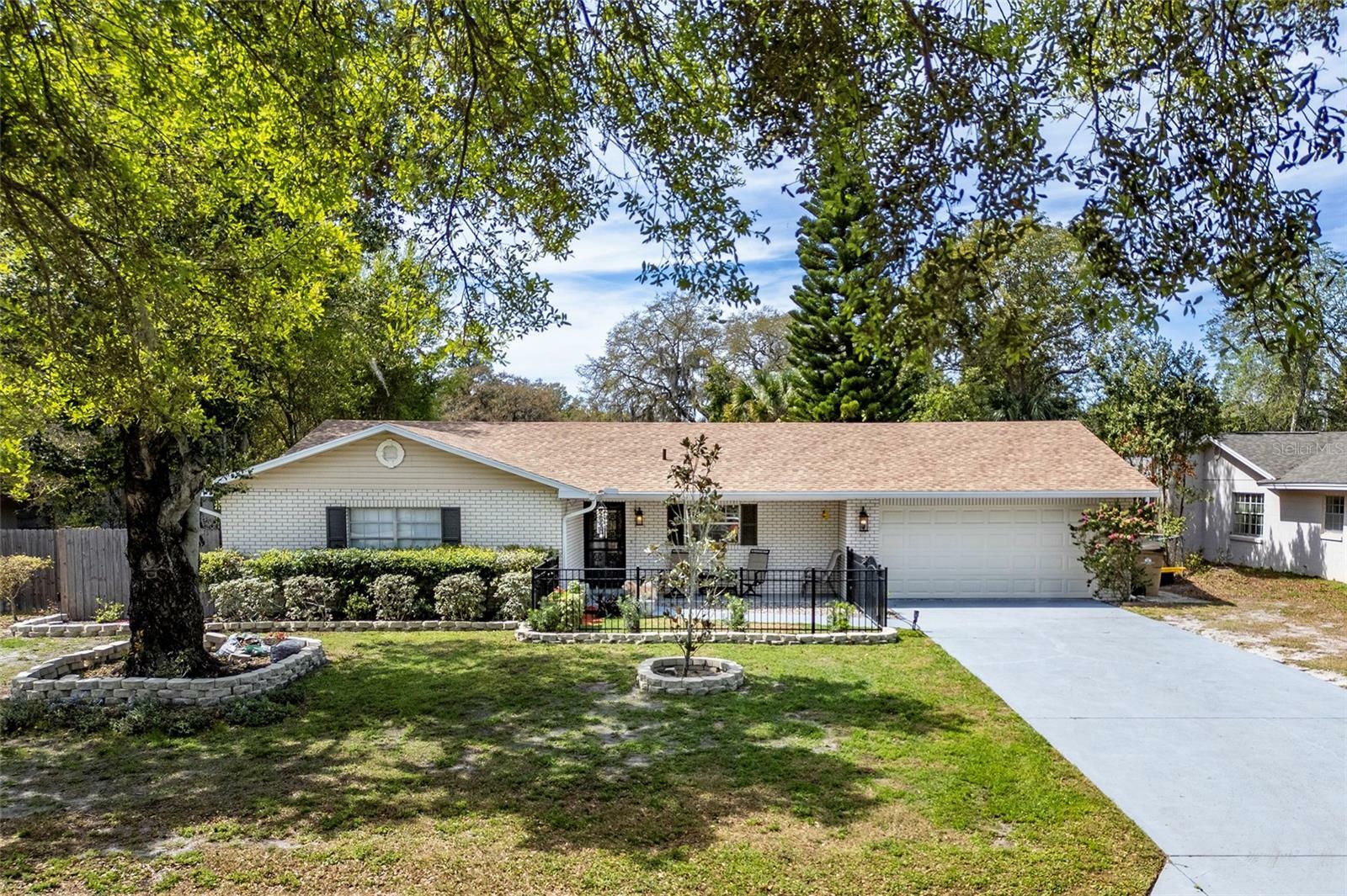 Property Photo: 3430 Laurel Drive FL 32757