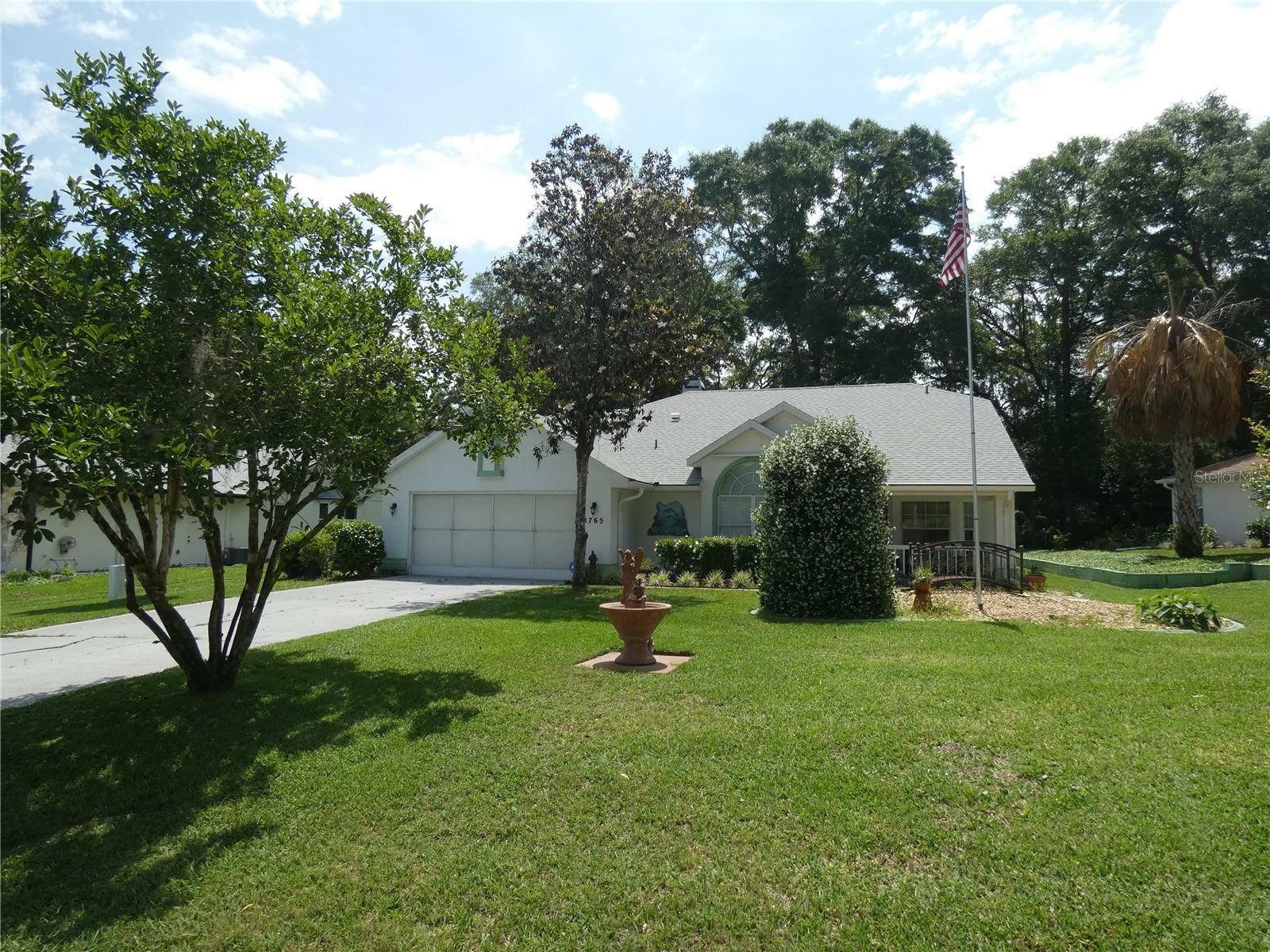 Property Photo: 8765 SW 190th Circle FL 34432