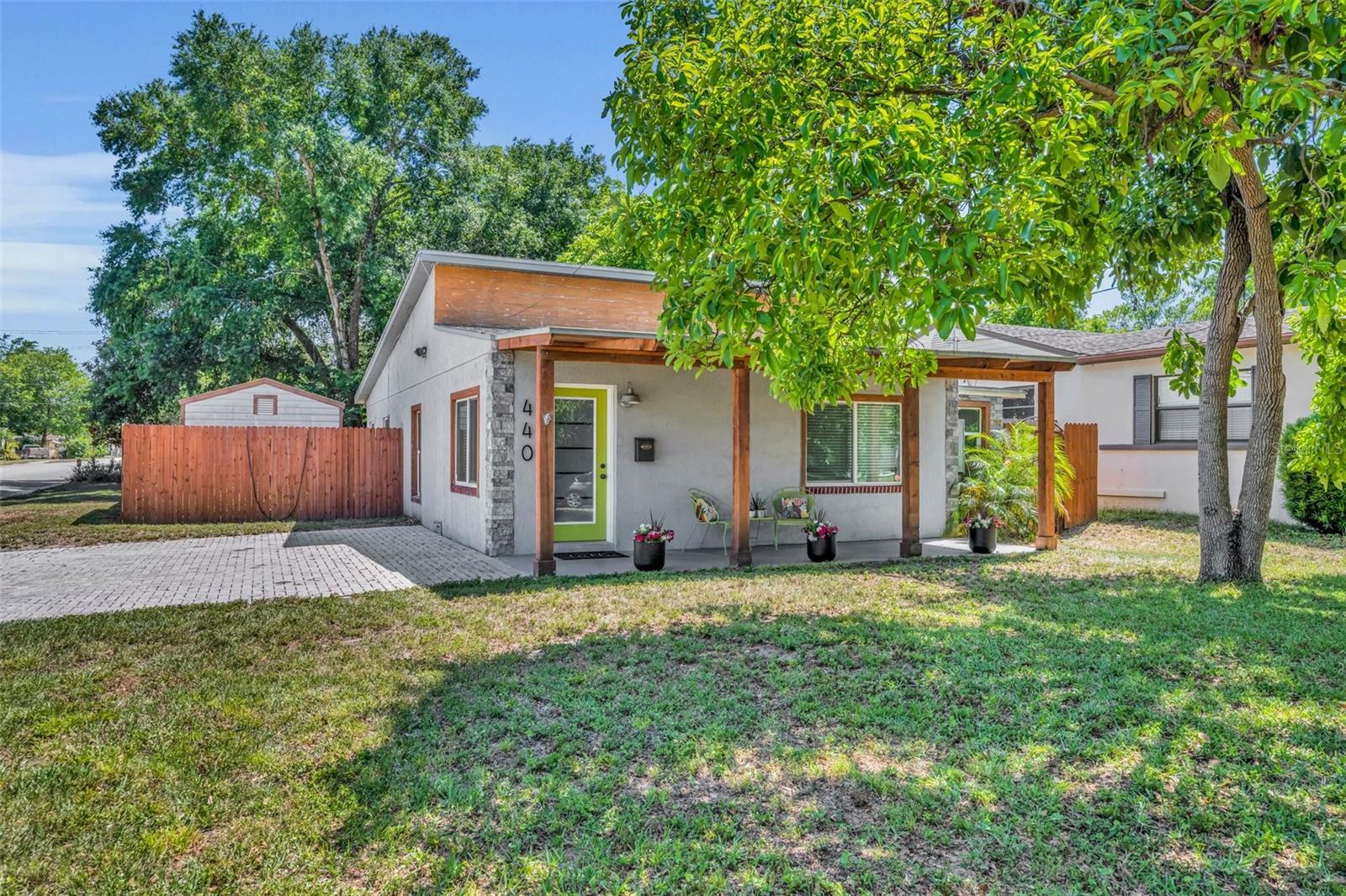 Property Photo: 440 E Crystal Lake Street FL 32806