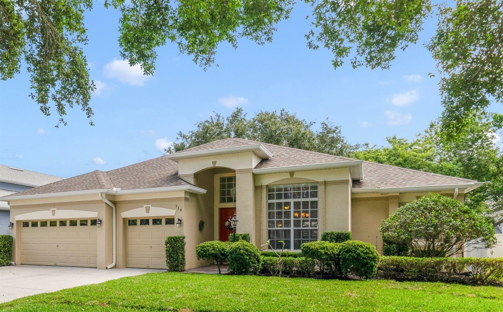Property Photo: 714 Regina Circle FL 34787