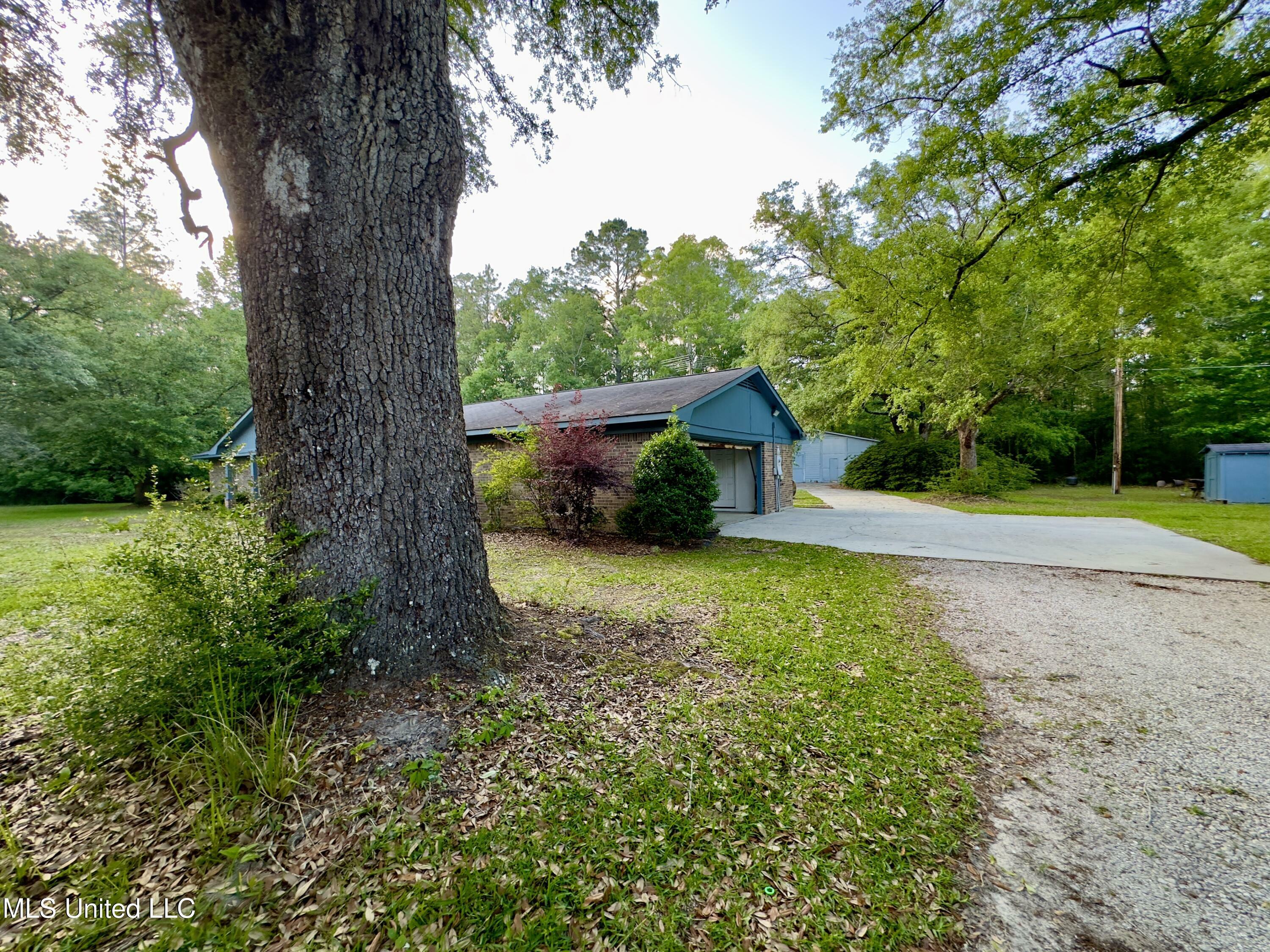 Property Photo: 3427 Jr Davis Road MS 39562