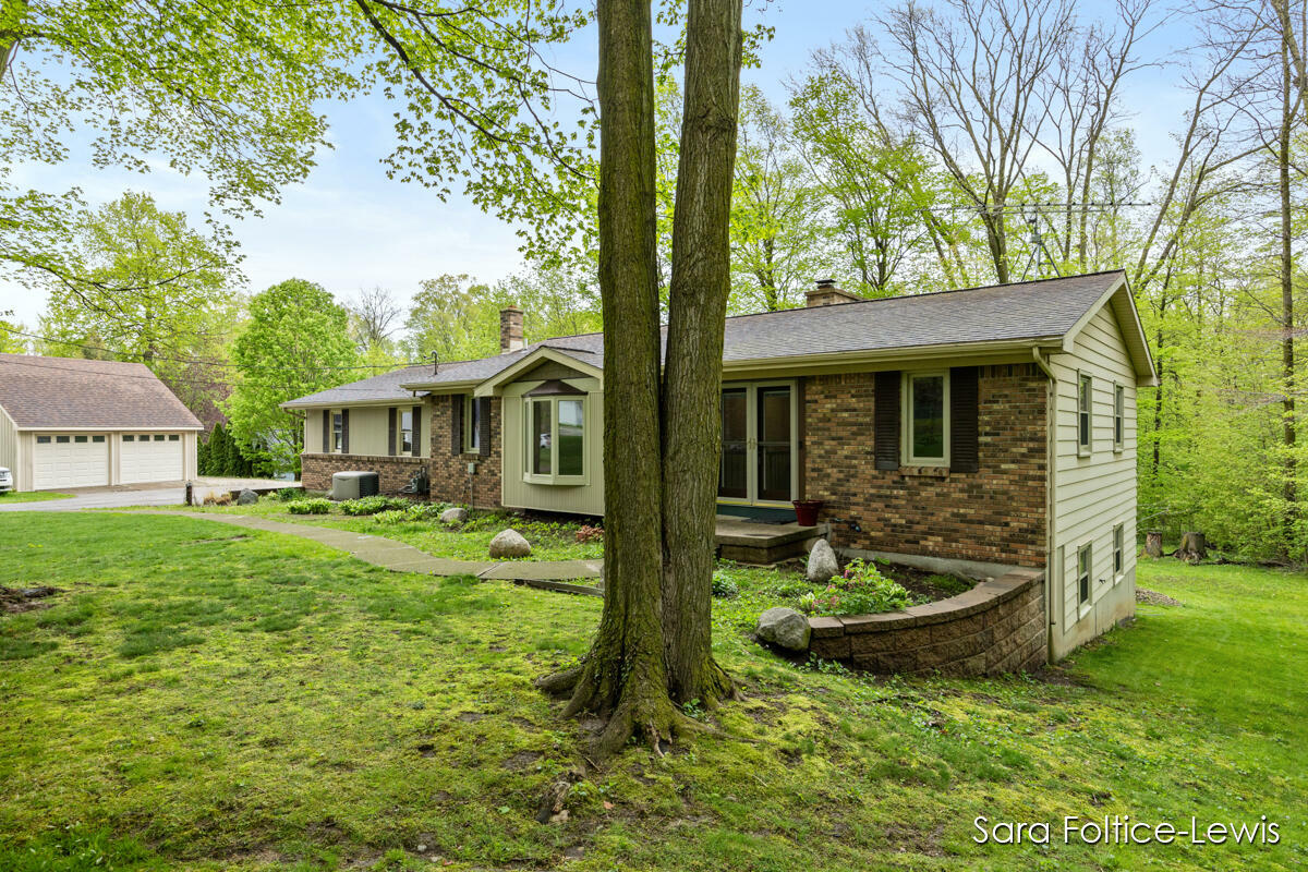 Property Photo: 2735 Silverwood Street SW MI 49315