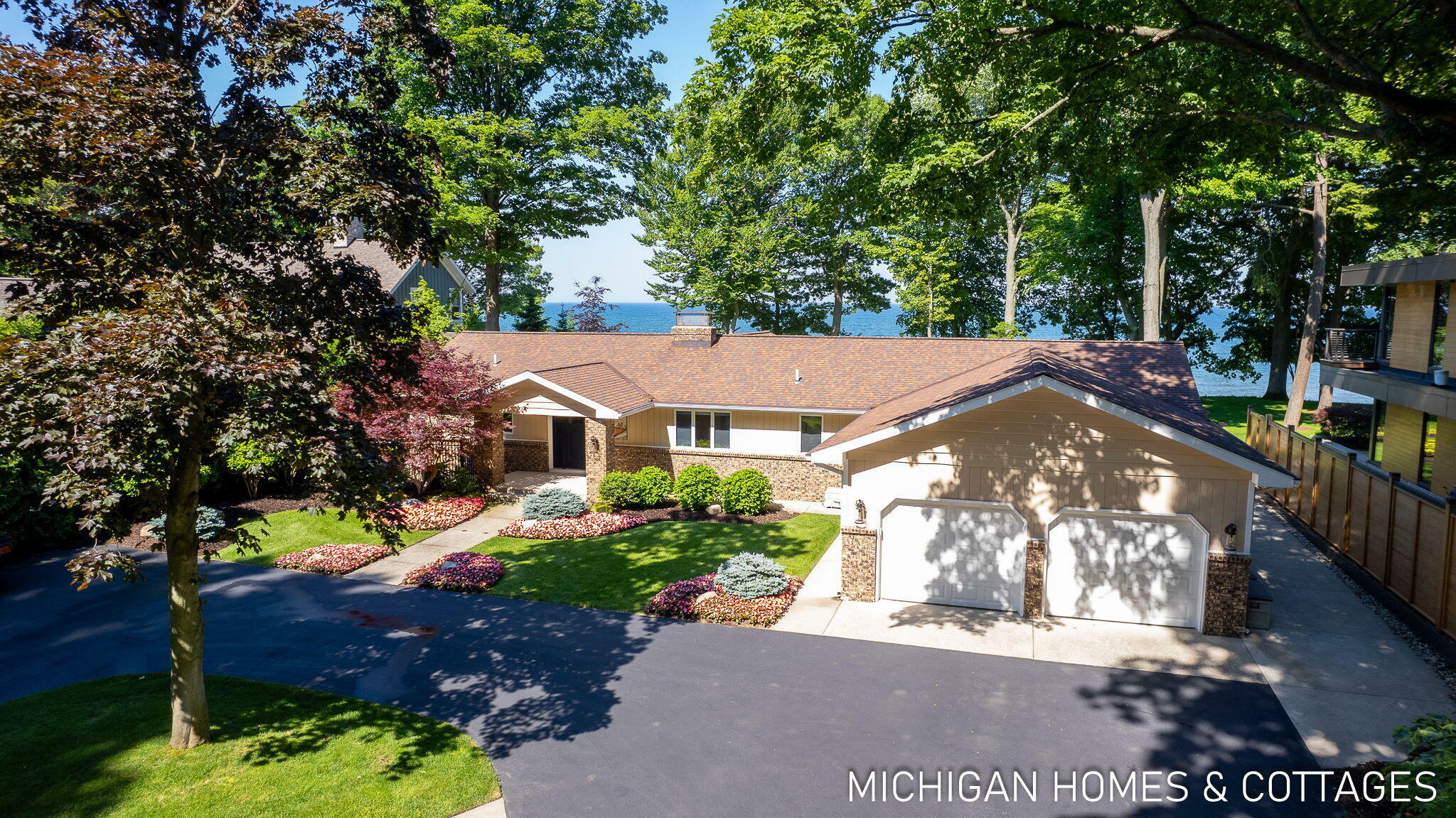 Property Photo: 3065 N Lakeshore Drive MI 49424
