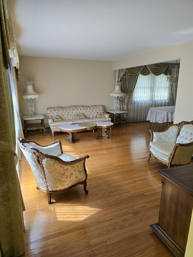 Property Photo: 10408 S Knox Avenue S IL 60453