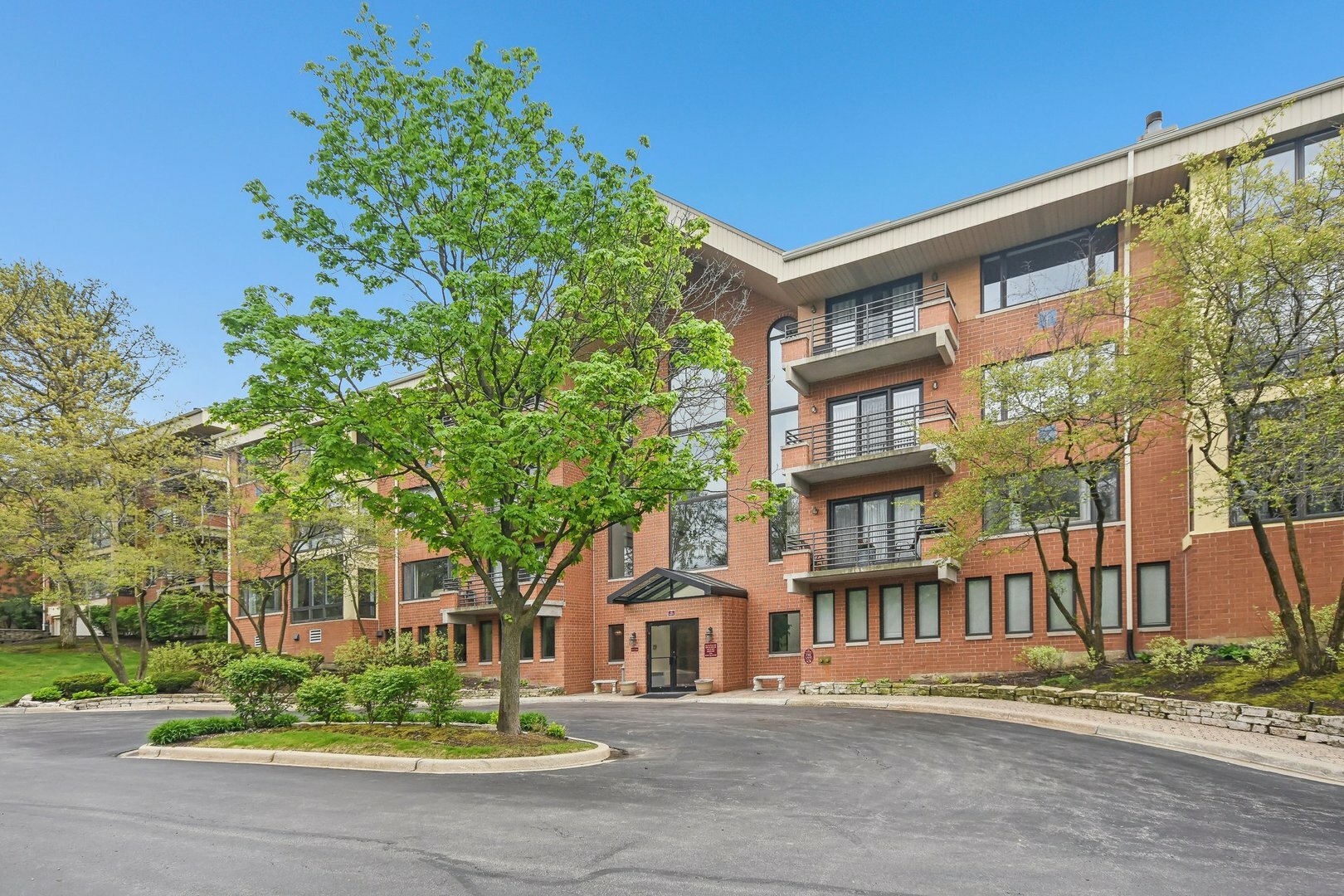 Property Photo:  3525 S Cass Court 302  IL 60523 