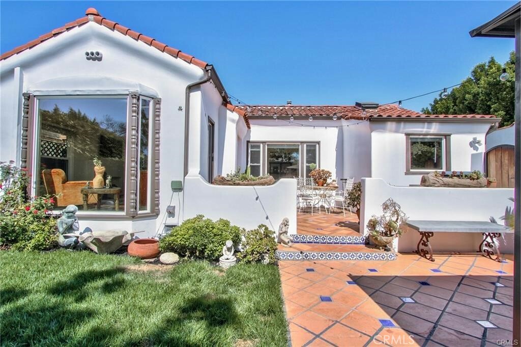 732 N Crescent Heights Boulevard  Los Angeles CA 90046 photo