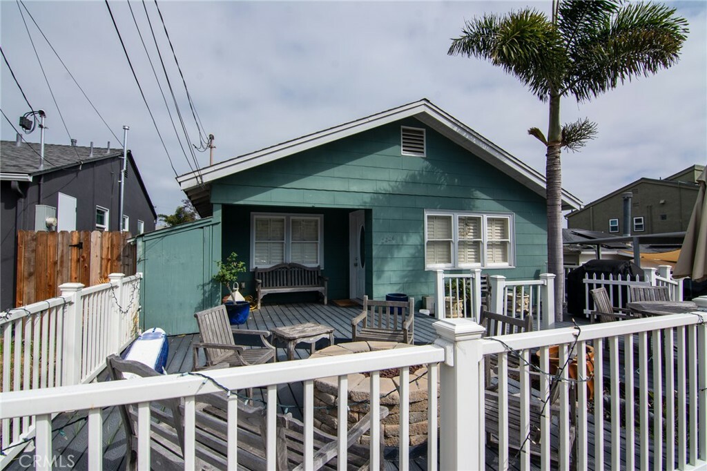 Property Photo: 2226 Etiwanda Street 2 CA 92107