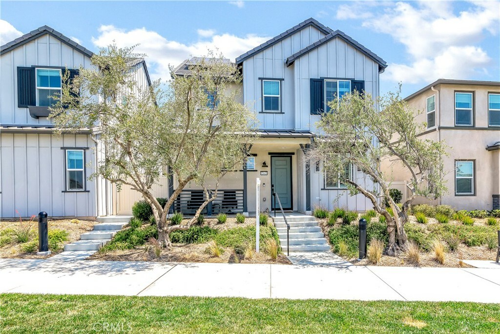Property Photo: 32613 Brunello Way CA 92591