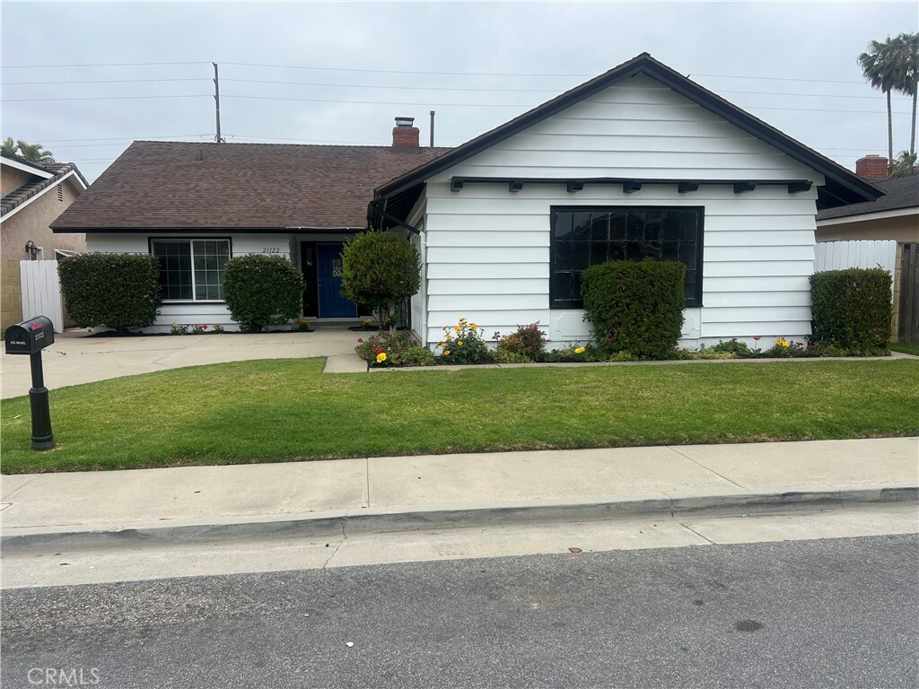Property Photo: 21122 Amberwick Lane CA 92646