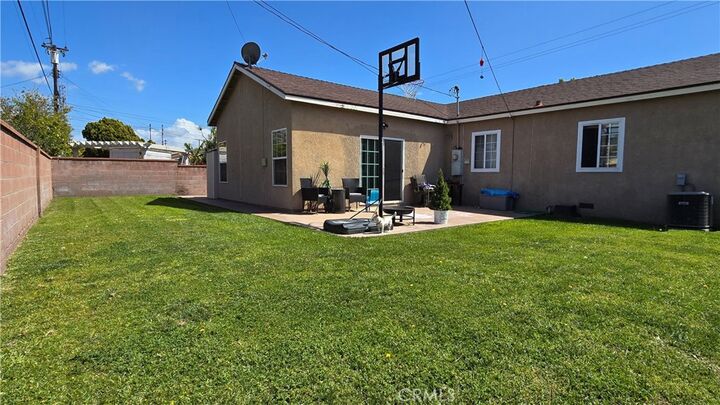 Property Photo: 8591 Crescent Avenue CA 90620
