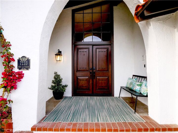 Property Photo: 7233 Rue La Fleur CA 90275