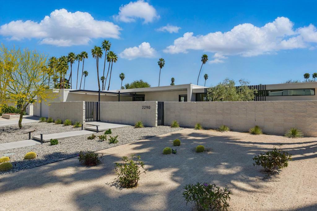 Property Photo: 2290 S Yosemite Drive CA 92264