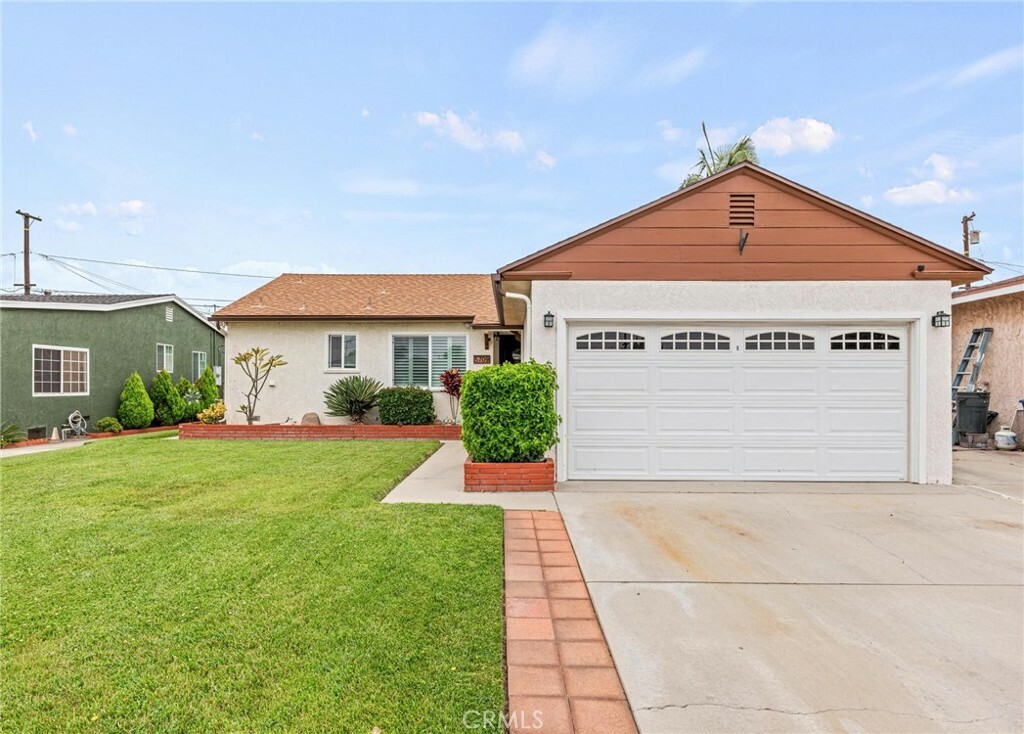 Property Photo:  5709 Carfax Avenue  CA 90713 