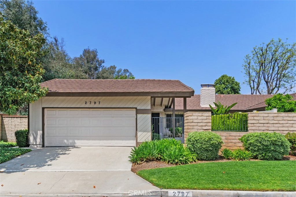 Property Photo: 2797 Persimmon Place CA 92506