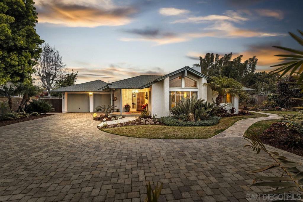 Property Photo:  1059 Hymettus Ave  CA 92024 