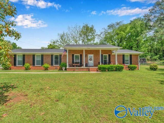 Property Photo:  901 Hood Avenue  AL 35769 