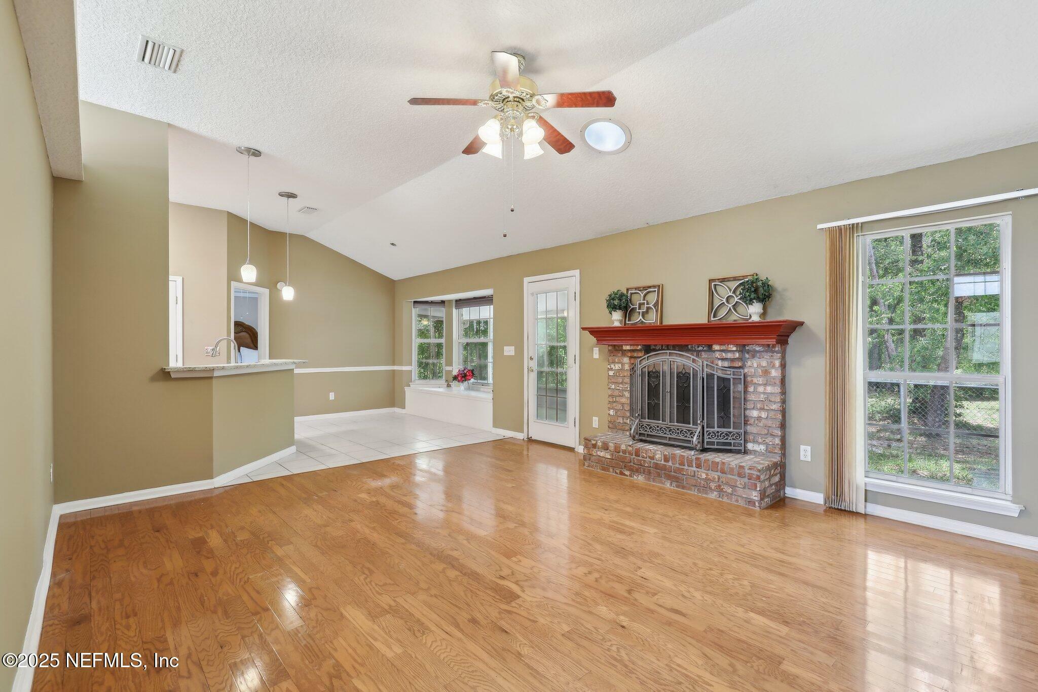 Property Photo: 4443 Staple Court FL 32068